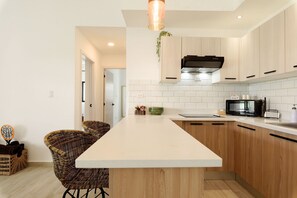 Fridge, microwave, oven, coffee/tea maker - ONA White Sands | Private Beach & Picuzzi (Bavaro)