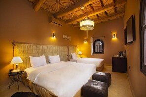 In-room safe, iron/ironing board, free WiFi, wheelchair access - KSAR IGHNDA (Ait Benhaddou)