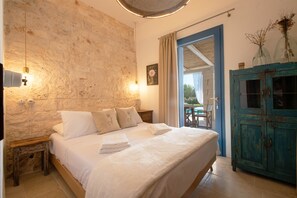 4 bedrooms, iron/ironing board, WiFi, bed sheets - Puglia Tradition Villa - by Apulia Hospitality (Puglia)