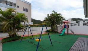 Basic Apartment | Children's area - Apto c/ Churrasqueira a 400m da Praia MDR0104 (Florianópolis)