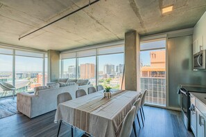 Dining - 1101 Kenect  (Phoenix)