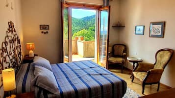 Bügeleisen/Bügelbrett, WLAN, Bettwäsche