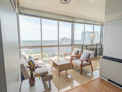 FIFA STAY Penthouse · 3BR ·MBS -10 Min -WFH DESK