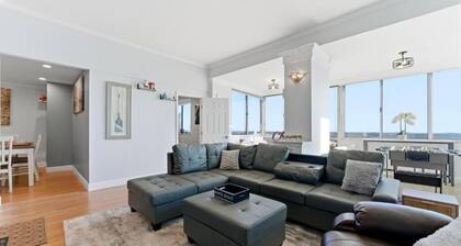 The ATL Sky Suite 3BR Downtown Penthouse
