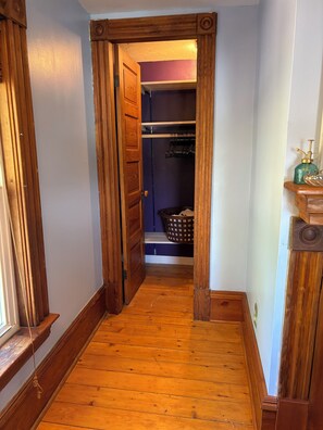 Interior - Charming 4-bedroom Victorian home in Milton!  Close to I-89, the lake, & skiing! (Milton)