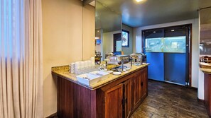 Apartment, Smoking | 1 bedroom - Flat Pet Friendly com Academia e Wi Fi - Salvador (Salvador)