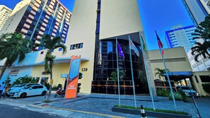 Apartment, Smoking | 1 bedroom - Flat Pet Friendly com Academia e Wi Fi - Salvador (Salvador)