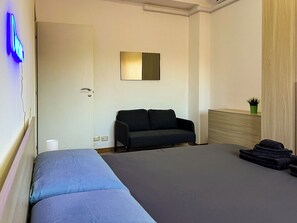 1 habitación y ropa de cama 