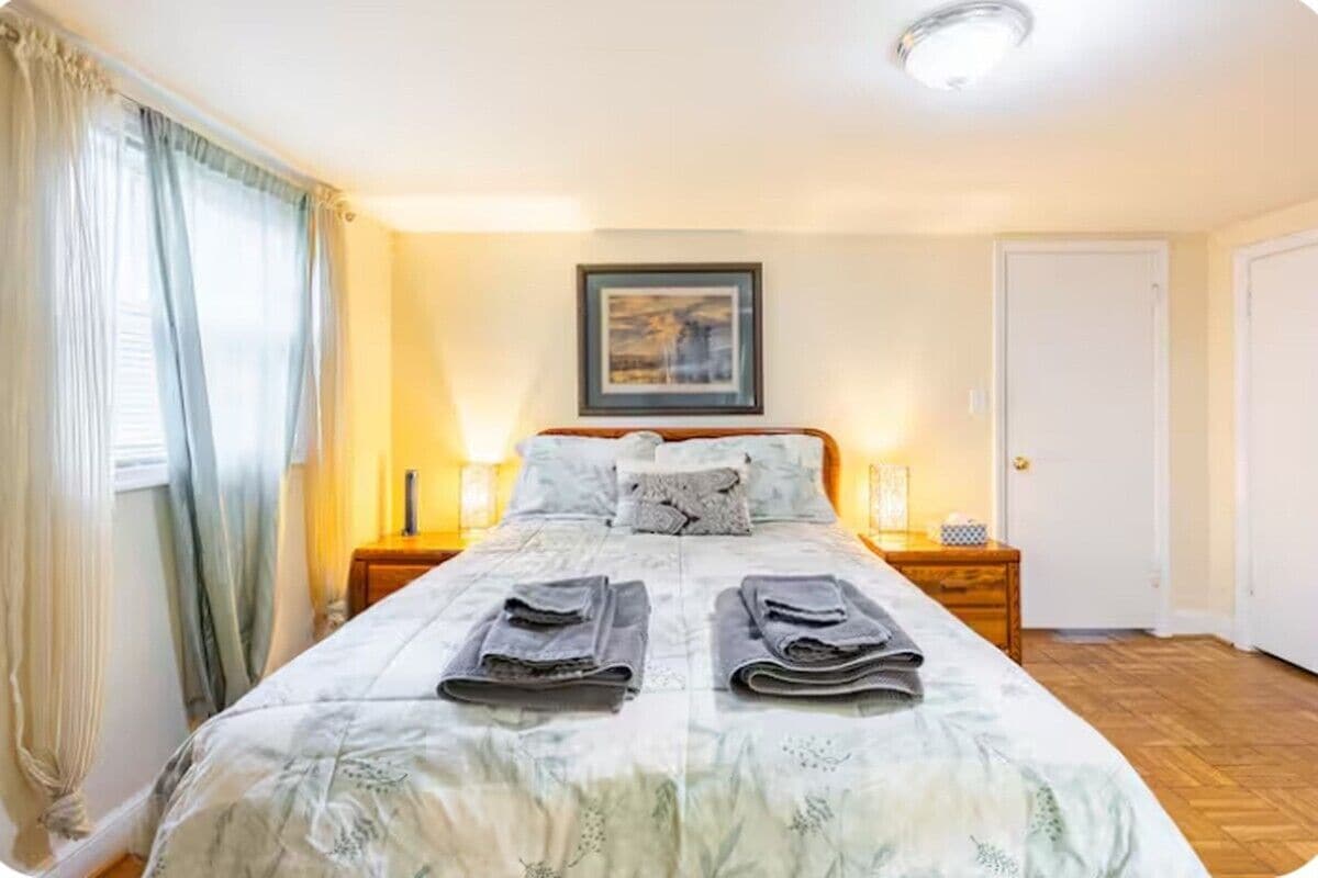 1 chambre, fer et planche à repasser, Wi-Fi gratuit, draps fournis