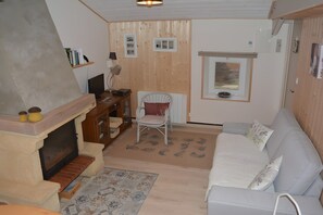 TV, peis og DVD-spiller