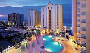 Pool - Wyndham 2-BR Deluxe Condo. Sleeps 8, June 20-27th.Ocean View, Full Kitchen (North Myrtle Beach)