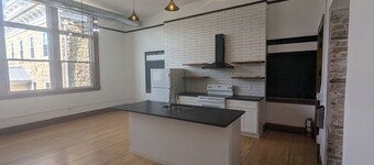 Spacious 3-bedroom apartment in fabulous Mayville - 3 Month Lease Terms