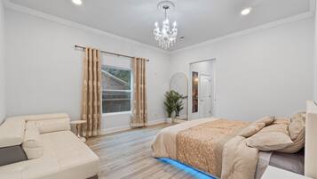 5 chambres, fer et planche Ă repasser, Wi-Fi, draps fournis