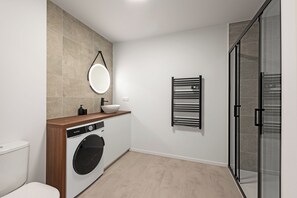 Shower, hair dryer, towels, toilet paper - Studio Terracotta - Centre - Albi (Albi)