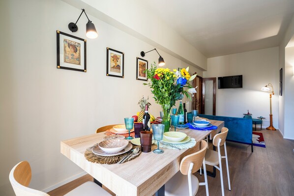 Apartment, Balkon, Stadtblick | Speisen