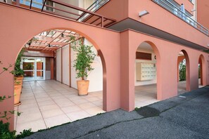 Exterior detail - Le Panama (Saint-Raphaël)