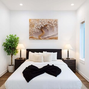 Iron/ironing board, bed sheets - Elite Galleria Luxe World Cup (Houston)