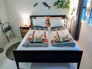 1 chambre, fer et planche à repasser, Wi-Fi, literie fournie