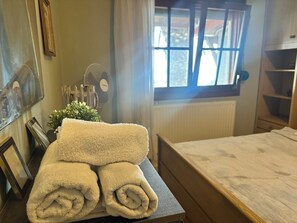 2 Schlafzimmer, Bügeleisen/Bügelbrett, kostenloses WLAN, Bettwäsche