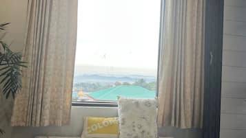 2 habitaciones, tabla de planchar con plancha, wifi y ropa de cama