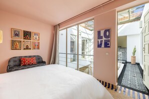 5 Schlafzimmer, Bügeleisen/Bügelbrett, Internetzugang, Bettwäsche