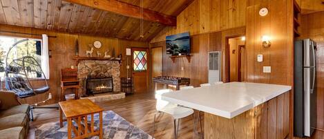 Cabin, Multiple Beds, Patio, Mountain View (2583) | Interior