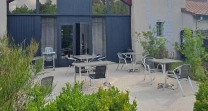 hĂŽtel le grand chĂȘne