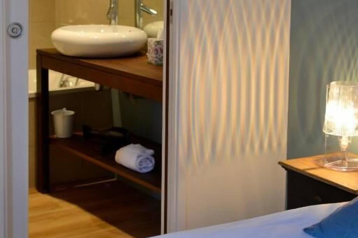 Chambre Double Classique | Coffres-forts dans les chambres, fer et planche à repasser