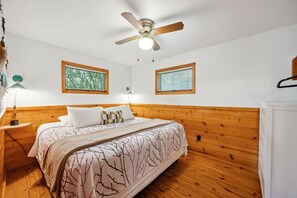 Traditional Cottage, 2 Bedrooms, Kitchen | Free WiFi, bed sheets