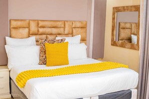 1 bedroom, iron/ironing board, internet, bed sheets