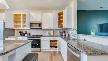 Townhome | Private kitchen