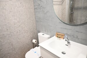 Apartment | Bathroom - Homenfun Madrid Atocha (Madrid)
