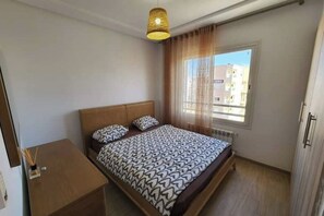 1 bedroom, WiFi, bed sheets - Elegant S+1 with sea view between Hammamet & Nabeul - Residence with swimming pool (Nabeul‎)
