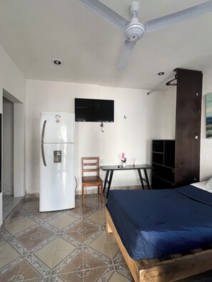 Habitación clásica con 2 camas individuales, patio, vista al patio | Wifi gratis 