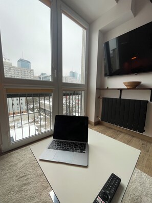 TV - Top Apartament in Warsaw Center (Warszawa)