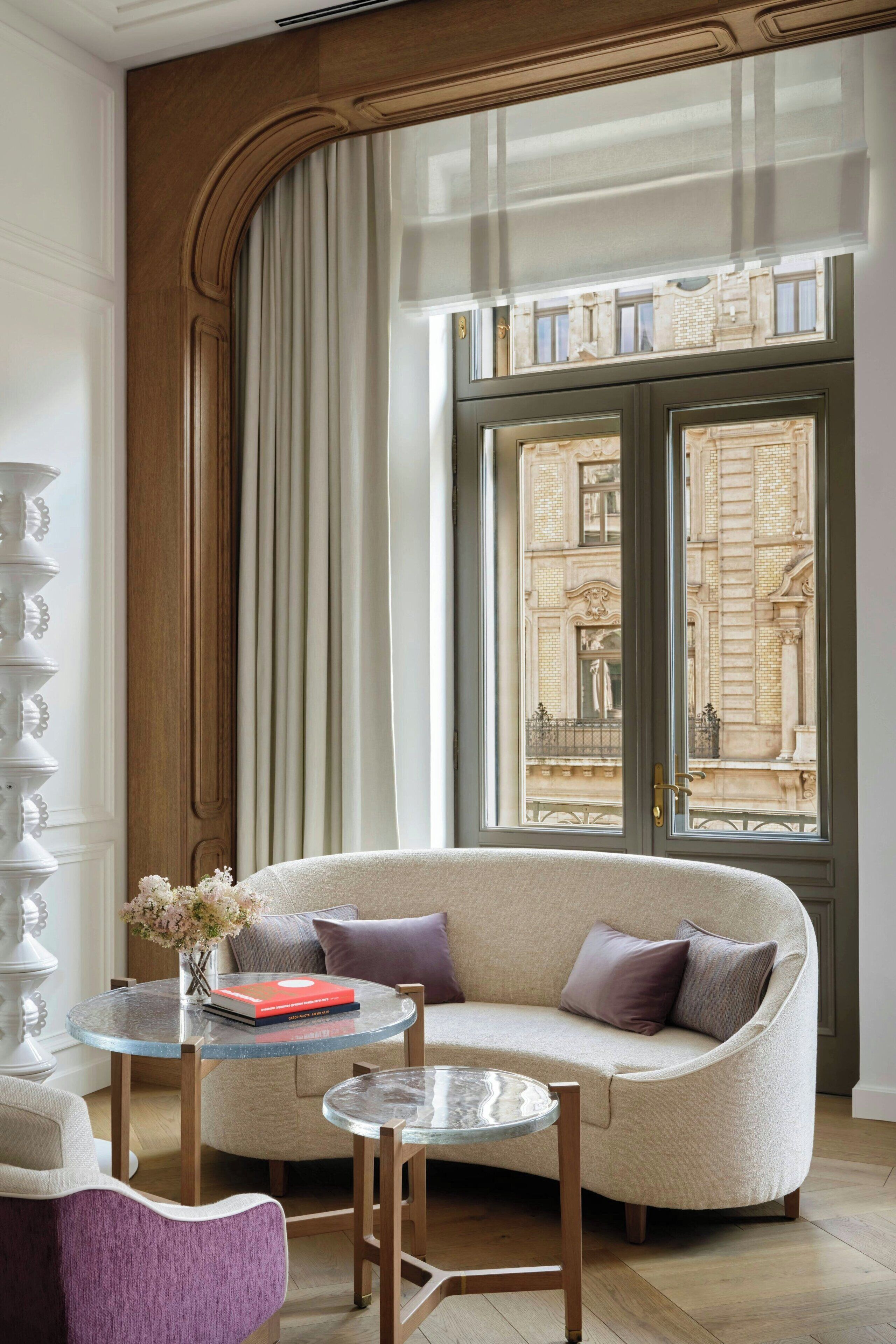 Deluxe Room, 2 Twin Beds, City View | Frette Italian sheets, premium bedding, minibar, in-room safe