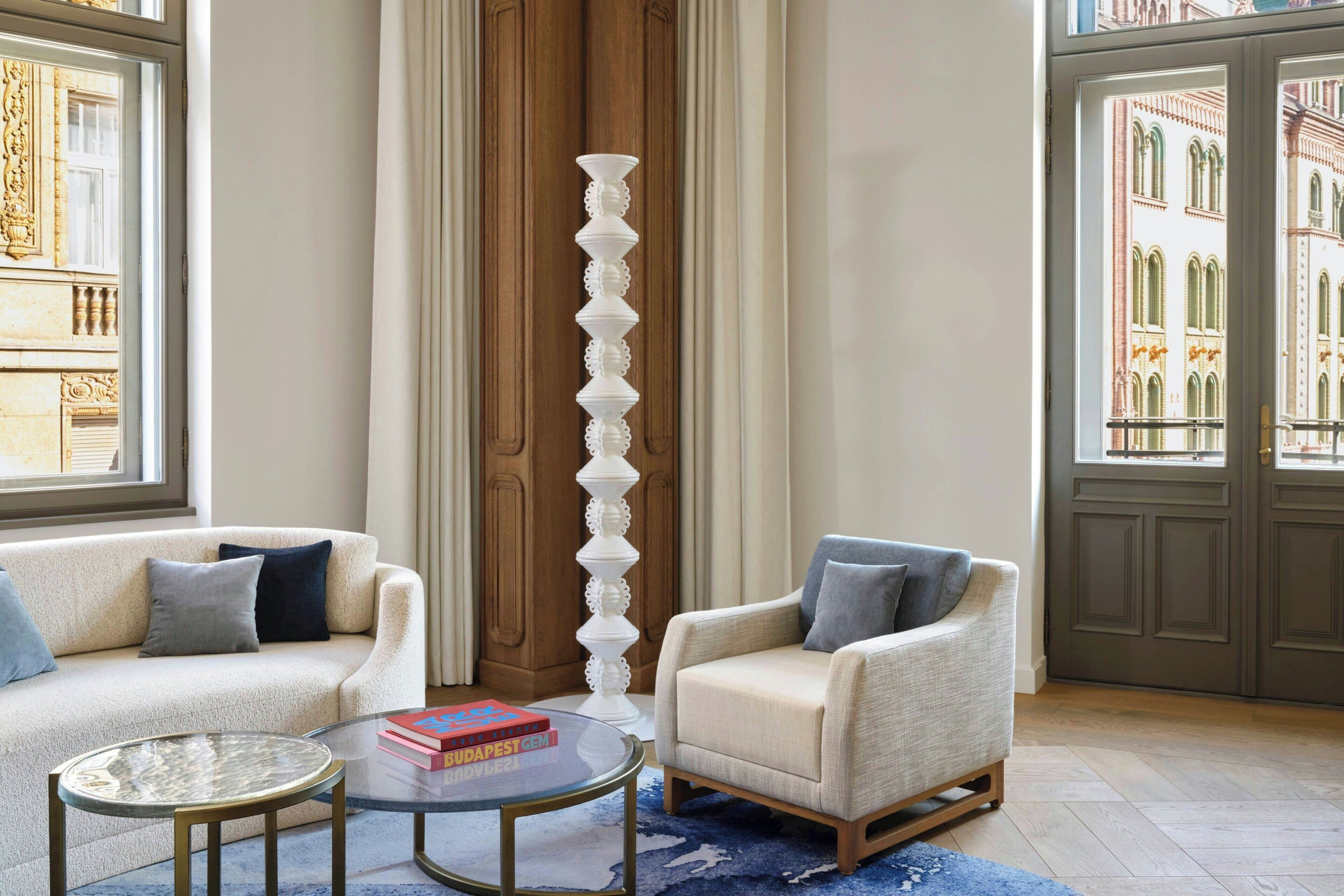 Suite Deluxe, 1 très grand lit, vue ville | Draps italiens Frette, literie de qualité supérieure, minibar