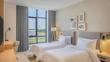 City Room, 2 Single Beds, City View