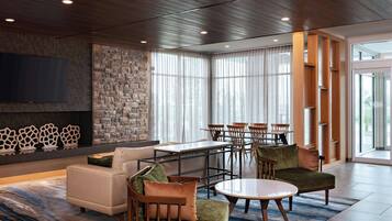 Lobby lounge