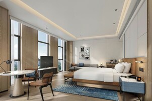 Down comforters, minibar, in-room safe, desk