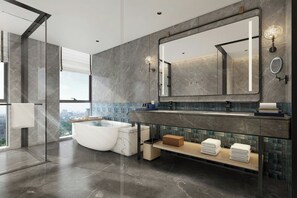 Habitación superior, 1 cama de matrimonio grande, vistas a la ciudad | Baño | Secador de pelo, albornoces, zapatillas y toallas