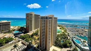 Exterior - Hawaiian Escape - Grand Waikikian- 2 Bedroom Plus with Partial Ocean View (Honolulu)