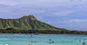 Beach - Hawaiian Escape - Grand Waikikian- 2 Bedroom Plus with Partial Ocean View (Honolulu)
