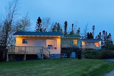 Exterior. Rustic Wave Cottages