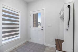 Interior - Brand New 2025 Modern Townhome Near YYC Airport | Garage Parking (Calgary)
