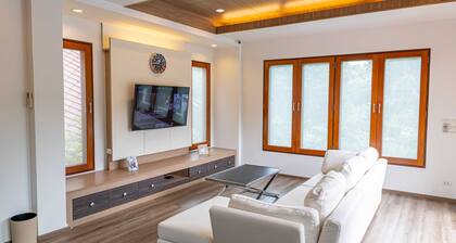 Premium Villa Baan Kinlom Chomlay