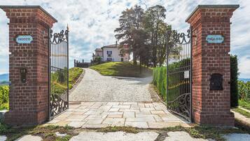 Enceinte de lâhĂ©bergement