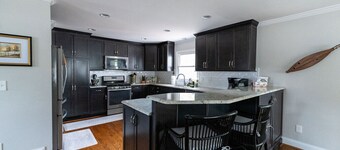 The Nola House- Starmount Neighborhood