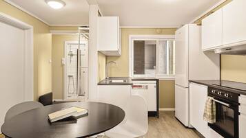 Leilighet, balkong, byutsikt | Wi-fi (inkludert)