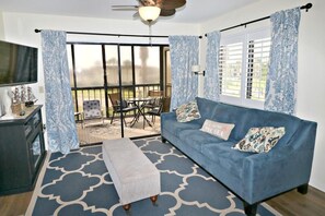 TV - Ocean Village Club Condo D21 (St. Augustine)